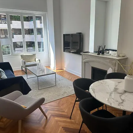 Golden House * كان