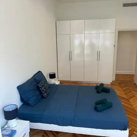 Apartment Golden House